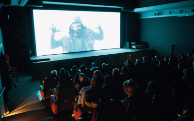 Comment le cinéma influence les rêves : Découvrez des mondes cachés